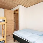 10 Person In Ulfborg-by Traum בית נופש *